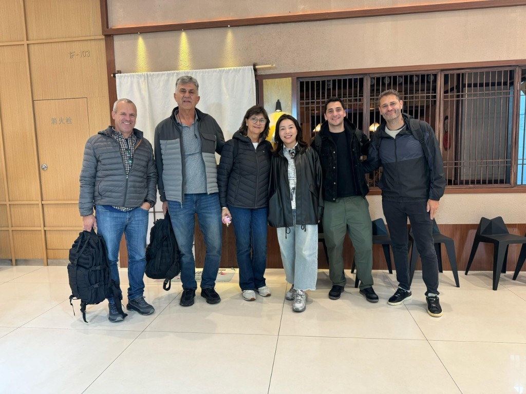 Importadores y visitas con Facil China — ferias y operaciones en China